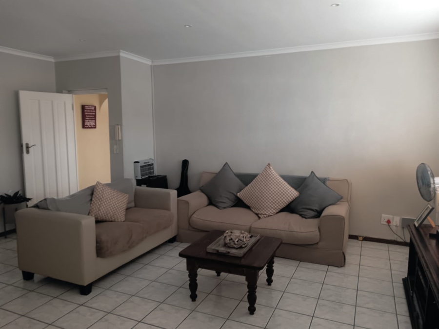 To Let 3 Bedroom Property for Rent in Bothasig Western Cape